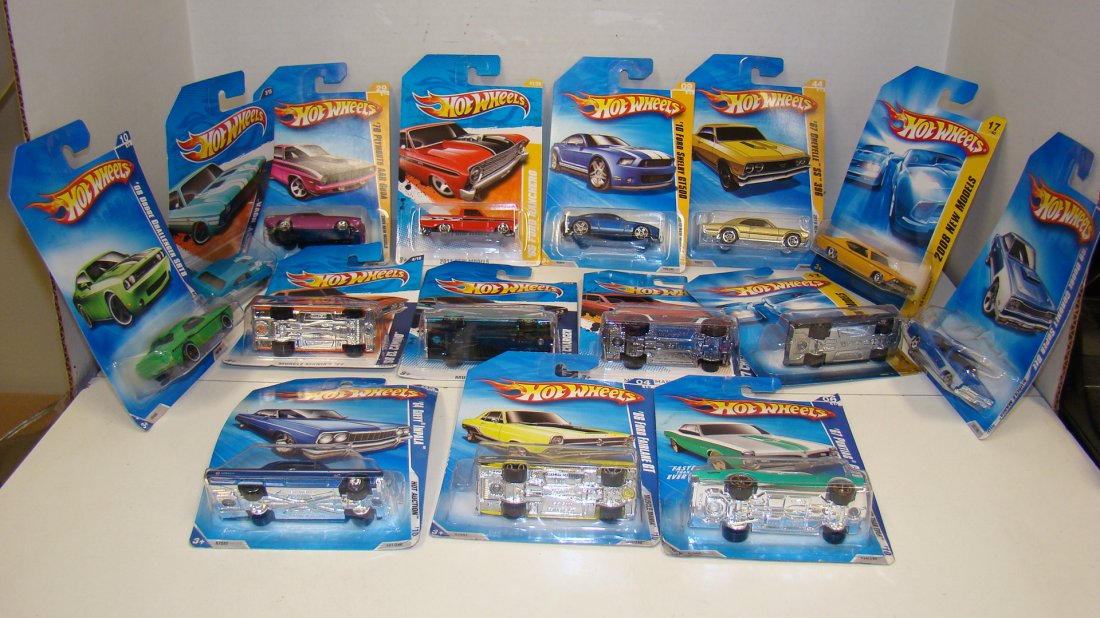 15 VARIOUS NIB HOT WHEELS DIE-CAST MUSCLE CARS (1 of 6)