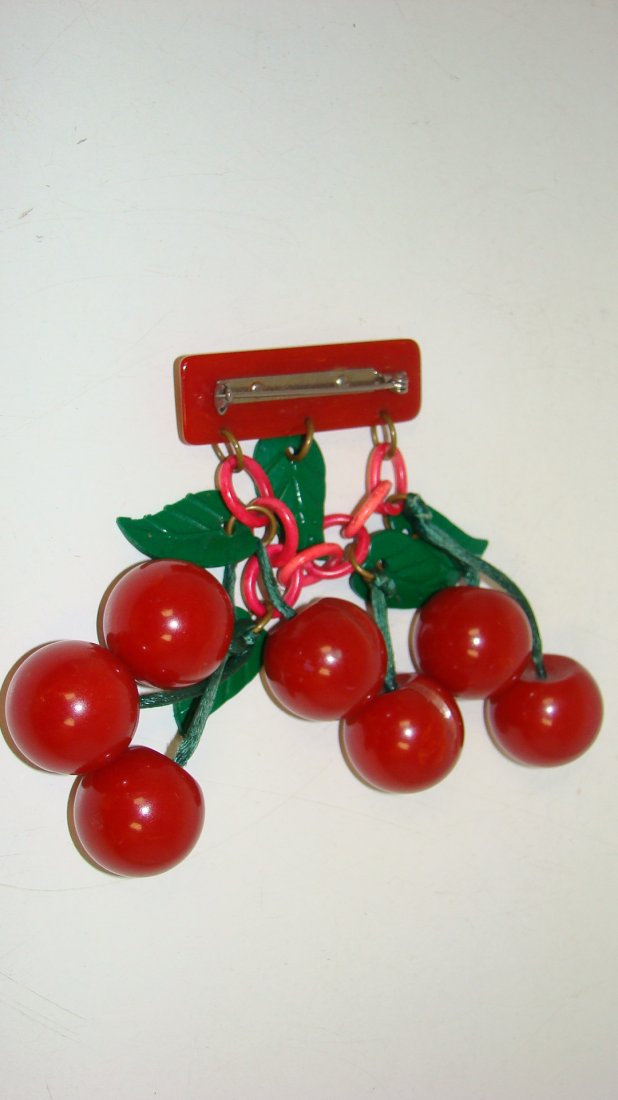 RED BAKELITE DANGLING CHERRY BROOCH (1 of 1)