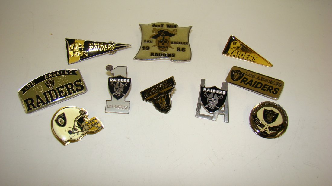 10 NFL LA RAIDERS LAPEL PINS (1 of 7)