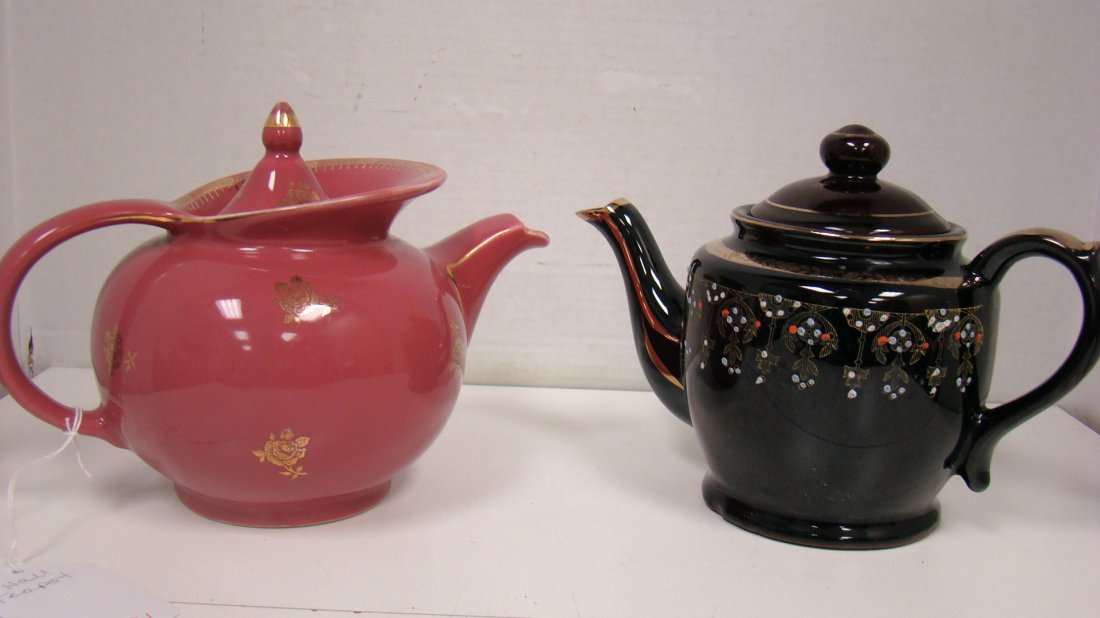 HALL'S VTG PINK POTTERY TEAPOT-GOLD FLOWERS (1 of 10)