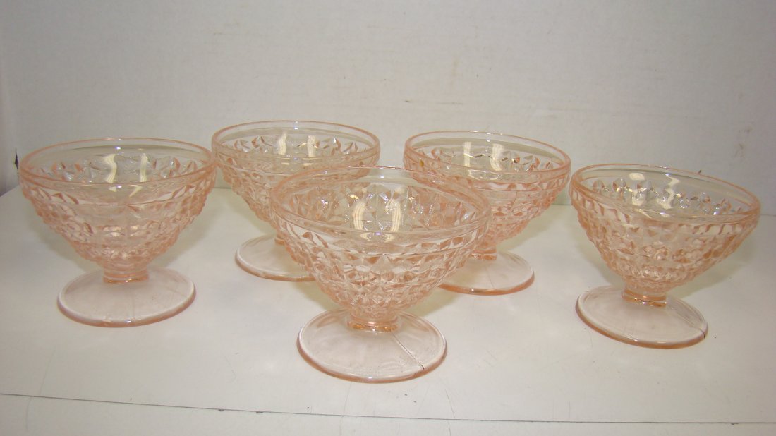 5 ''HOLIDAY'' PINK DEPRESSION GLASS SHERBERTS (1 of 4)