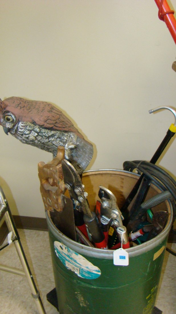 BARREL OF YARD TOOLS (1 of 4)