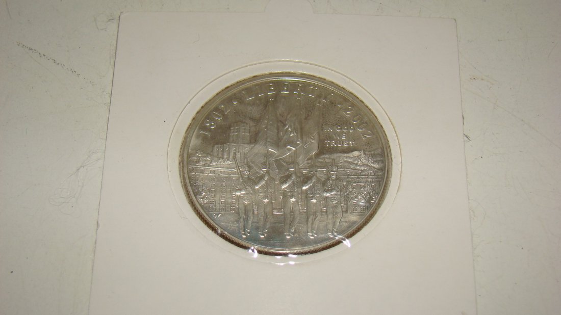 2002 WEST POINT BICENTENNIAL $1 90% SILVER COIN (1 of 3)