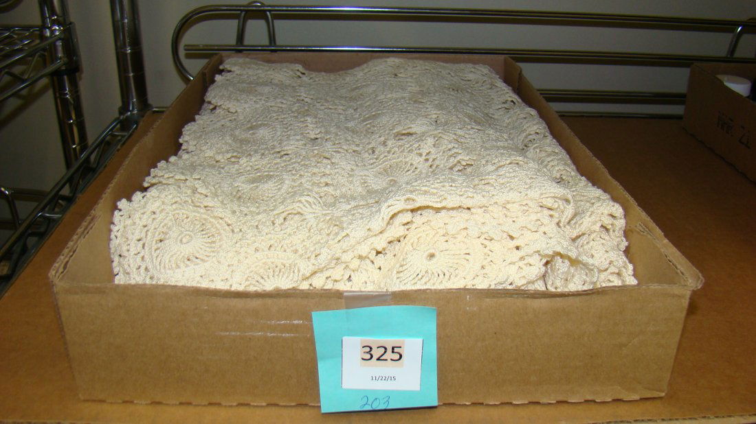 HAND CROCHETED TABLECLOTH (1 of 2)