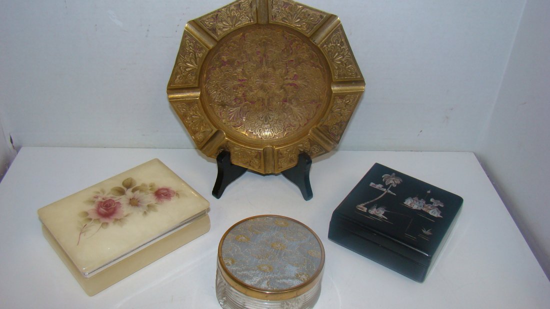 3 COVERED BOXES & A BRASS ASH TRAY: VINTAGE GLASS BASE POWDER JAR - 3.5'' ROUND - BLACK LACQUER SQUARE COVERED BOX WITH INLAID MOTHER-OF-PEARL DECORATION - 4'' SQUARE AND A ALABASTER HINGED BOX WITH FLORAL PATTERN ON TOP - 5.5''x 3.75''