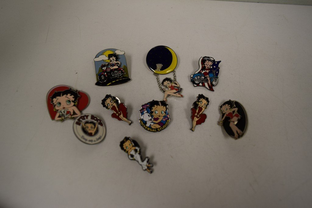 10 VARIOUS BETTY BOOP LAPEL PINS (1 of 4)