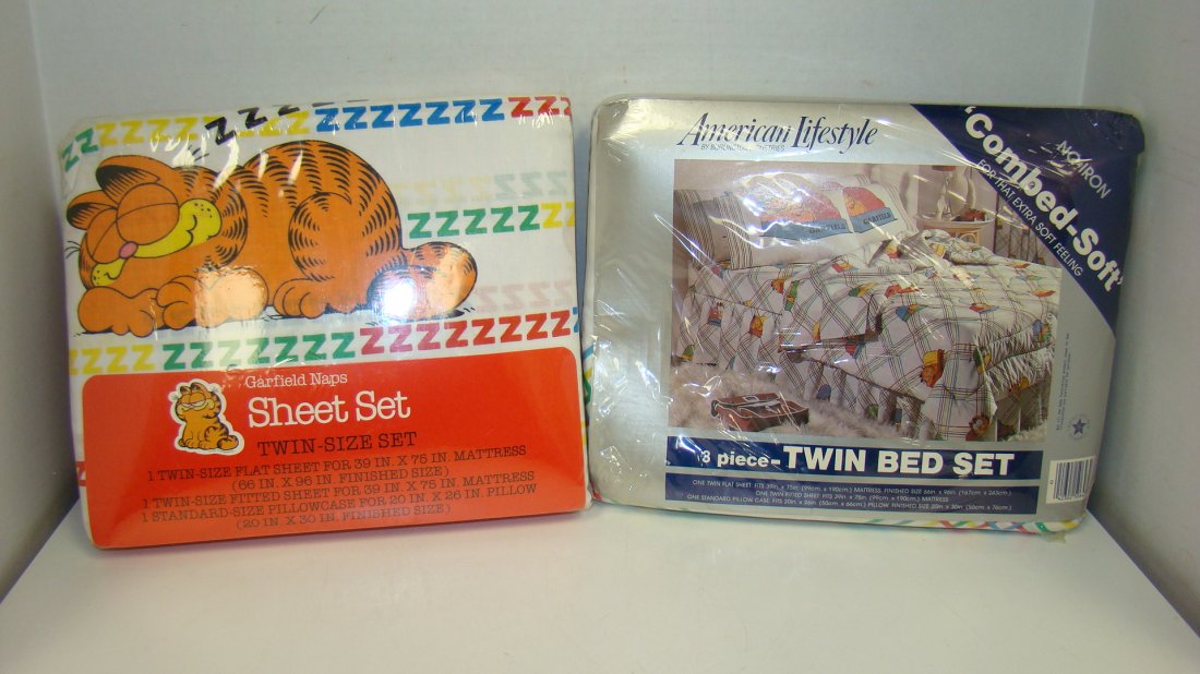 2 UNOPENED SETS OF GARFIELD TWIN SHEETS (1 of 4)