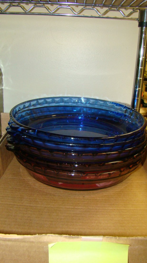 5 COLORED GLASS PIE DISHES (1 of 2)