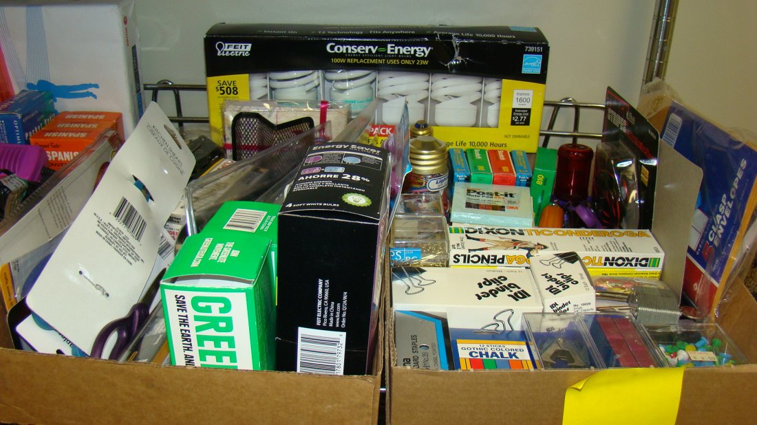 2 BOXES VARIOUS OFFICE SUPPLES (1 of 4)