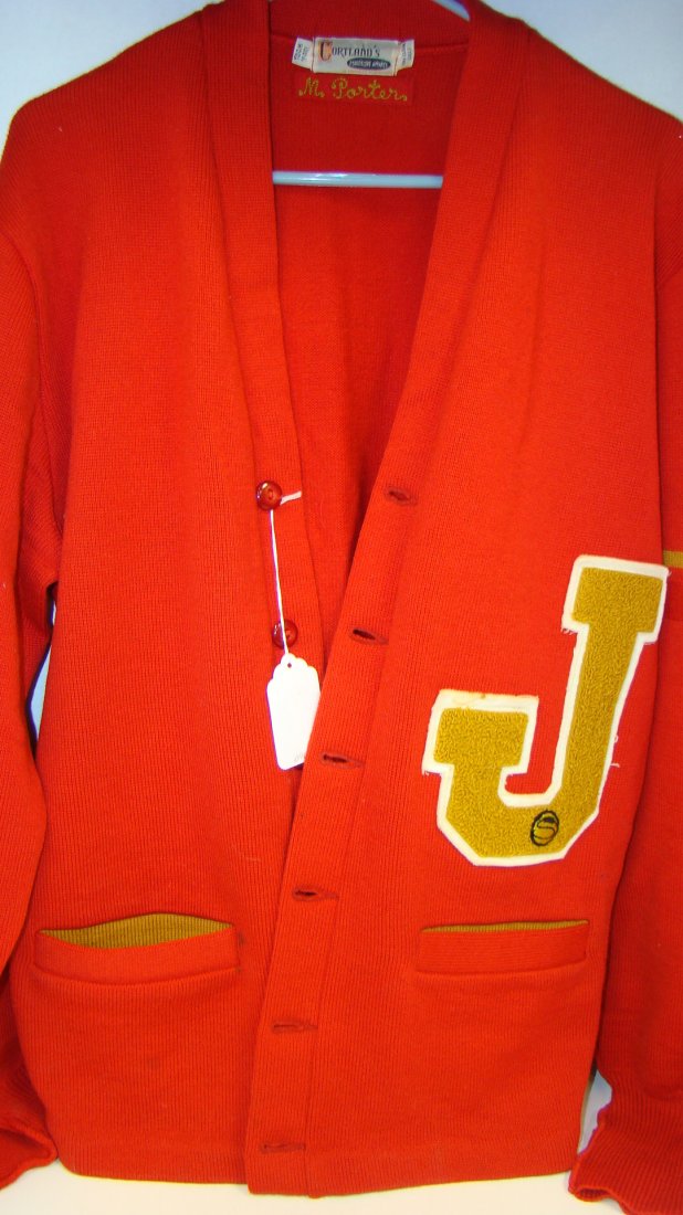 VTG HIGH SCHOOL LETTER MAN SWEATER: 24 VARIOUS DVD MOVIES - ANIMAL HOUSE - 1941 - THE THREE MUSKETEERS - MY BEST FRIENDS WEDDING - PIRATES OF THE CARIBBEAN 2 - JUMPER - BLUE LAGOON - HOLIDAY INN - OUTLANDER - SWING VOTE - THE X-FILES - 