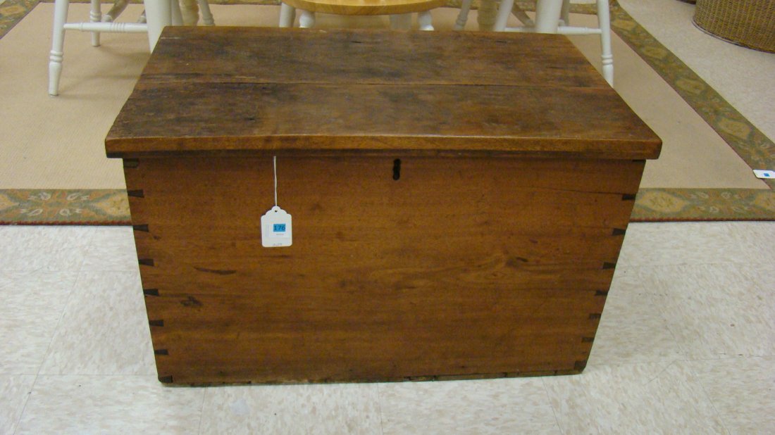 ANTIQUE WOOD BLANKET CHEST (1 of 9)