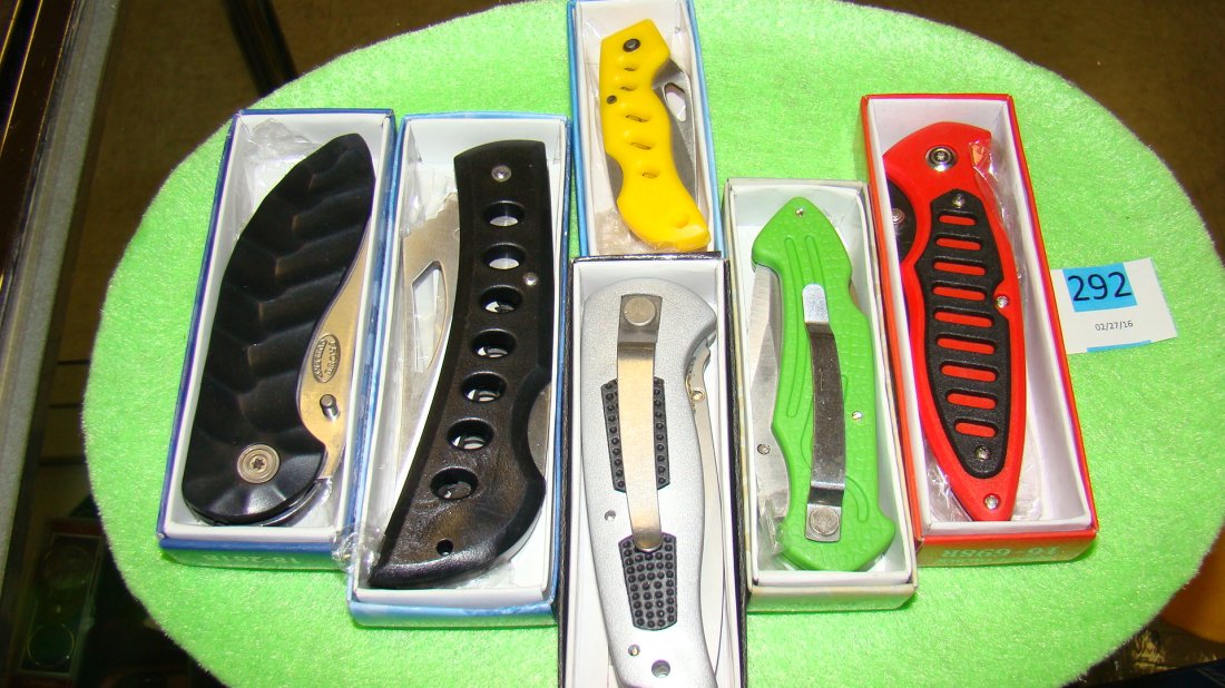 6 FROST CUTLERY KNIFES (1 of 3)