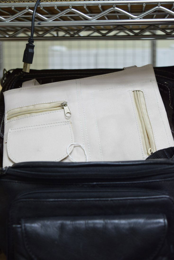 BOX - 3 LADIES PURSES (1 of 1)