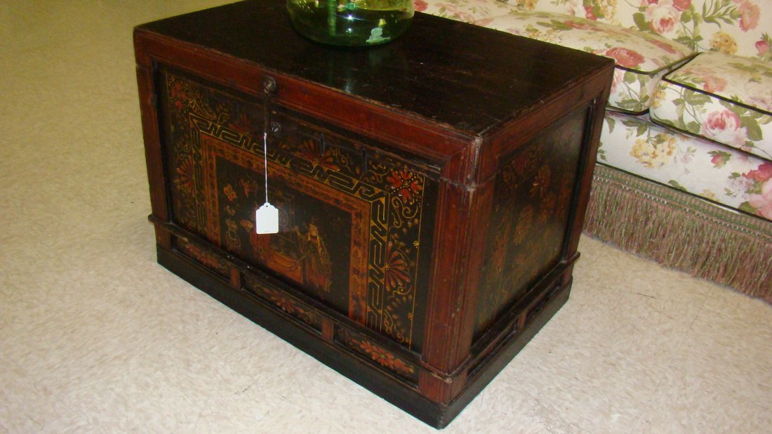 ANTIQUE HAND PAINTED ASIAN CHEST (1 of 10)
