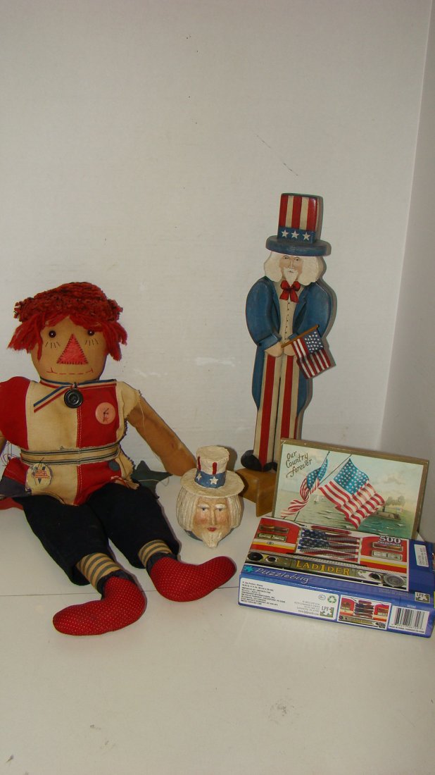 BOX VARIOUS VTG & NEWER PATRIOTIC ITEMS (1 of 5)