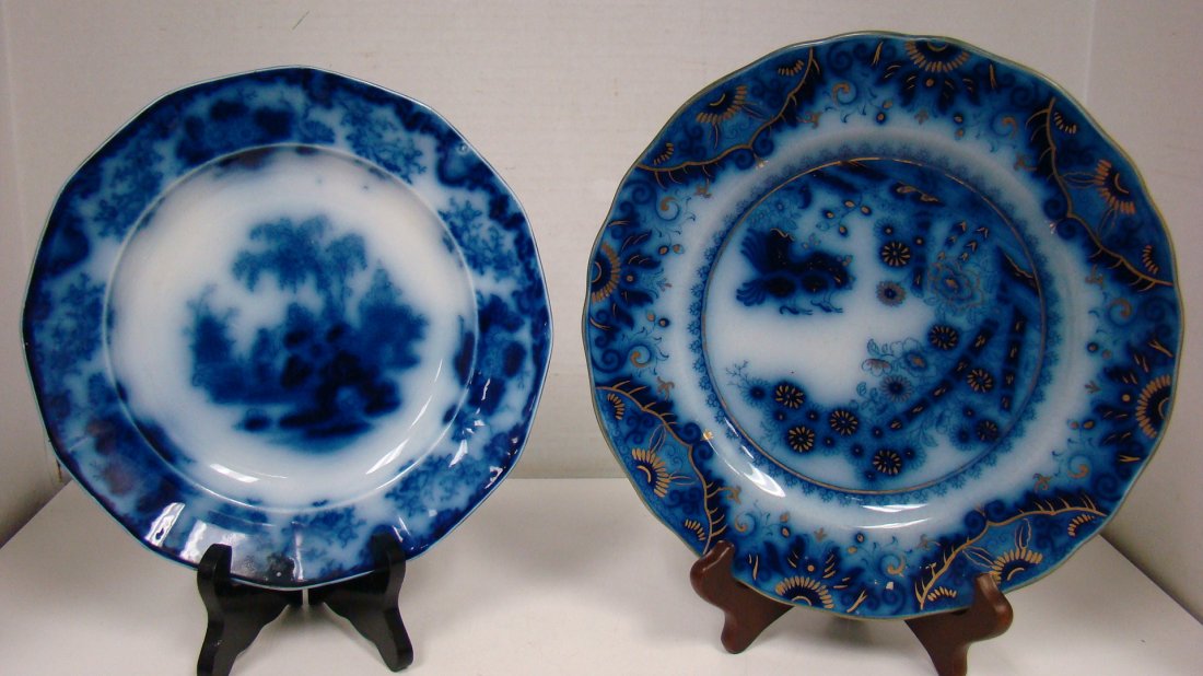 2 ANTIQUE FLOW BLUE PLATES: 9'' ANTIQUE ''CHUSAN'' FLOW BLUE PLATE - GOLD COLOR ACCENTS - GREAT CONDITION AND AN 8'' J&G ALCOCK SCINDE ''ORIENTAL STONE'' PATTERN - SMALL REPAIR