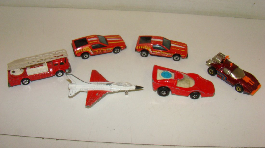 6 VINTAGE DIE-CAST TOYS: 6 VINTAGE DIE-CAST TOYS - 1976 TOMY LADDER CHIEF FIRE ENGINE - GENERAL DYNAMICS F-16 PLANE - (2) 1979 #10 REDITION CHAMPION SPORTS CARS AND A 1975 LESNEY #35 FANDANGO ''MATCHBOX ROLAMATICS'' AND A 197
