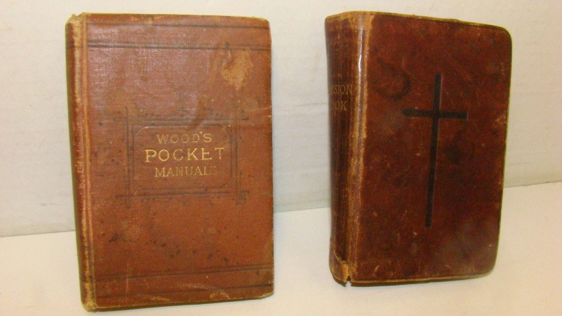 2 SMALL ANTIQUE BOOKS (1 of 8)