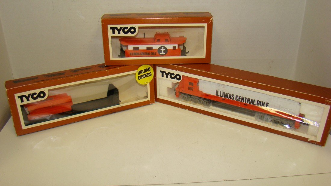 3 VTG TYCO HO TRAINS IN BOXES (1 of 9)