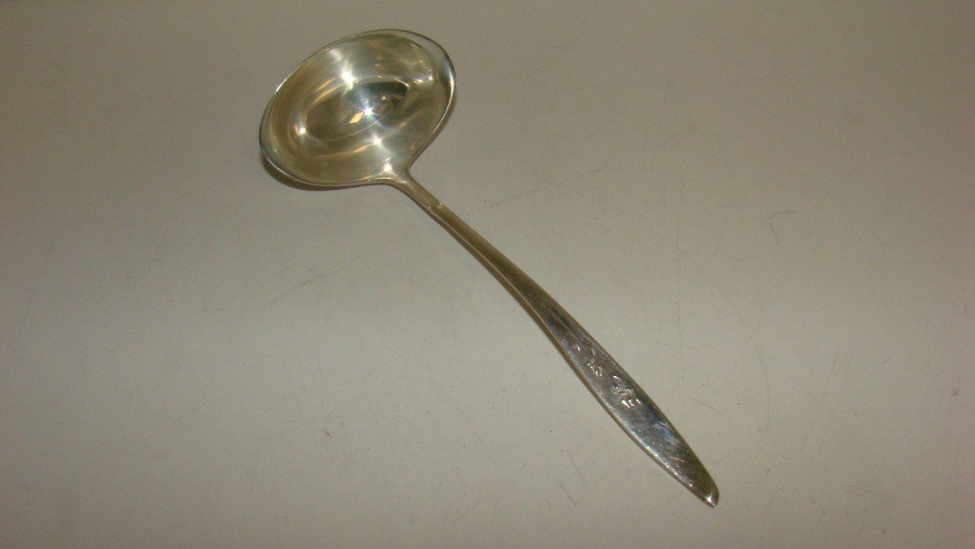 GORHAM STERLING CHAPEL ROSE GRAVY LADEL (1 of 5)