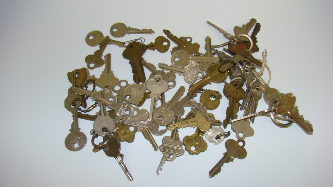 SM ROBT BURN CIGAR BOX VARIOUS KEYS (1 of 5)