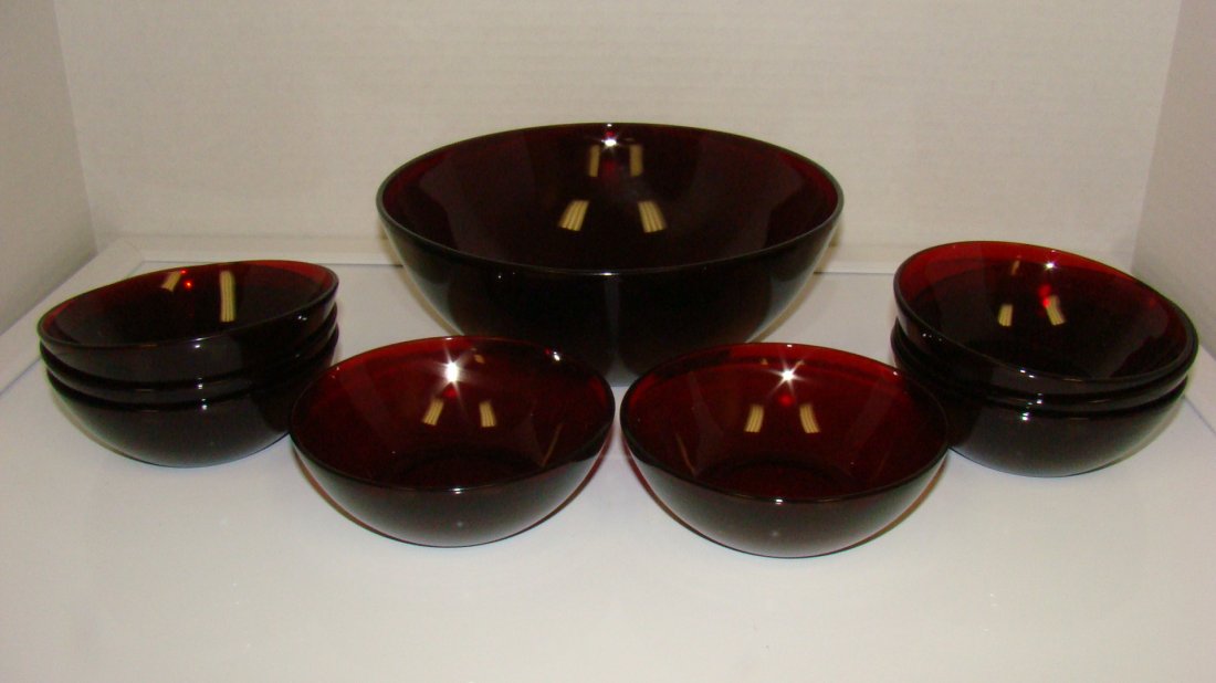 8 PC RUBY RED GLASS BERRY BOWL SET (1 of 7)