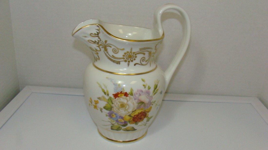 TUCKER PITCHER BY LENOX (1 of 4)
