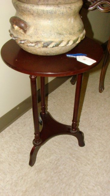 CHERRY COLOR PLANT STAND (1 of 2)