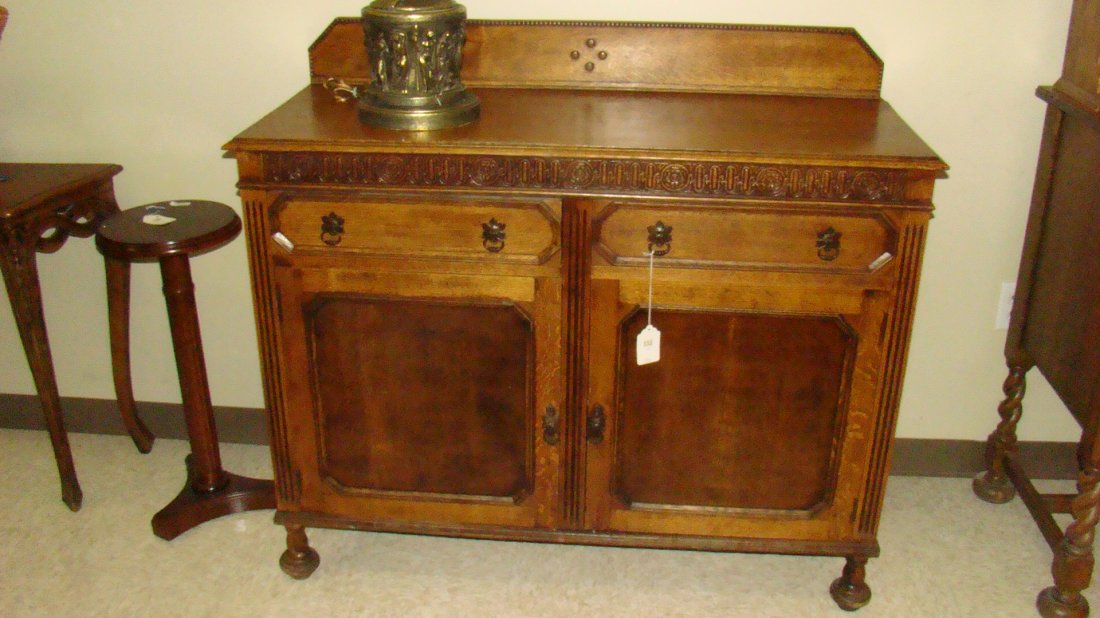 ANTIQUE CARVED OAK SIDEBOARD W/ BACKSPLASH (1 of 4)