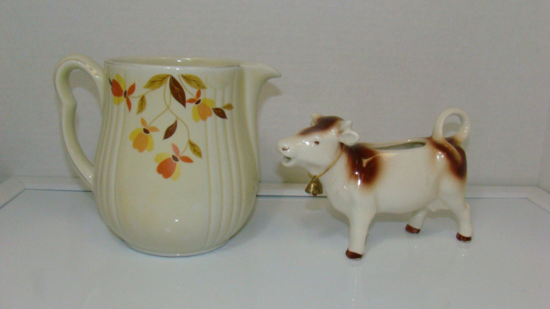 SMALL HALL'S JEWEL T PITCHER & COW CREAMER (1 of 7)