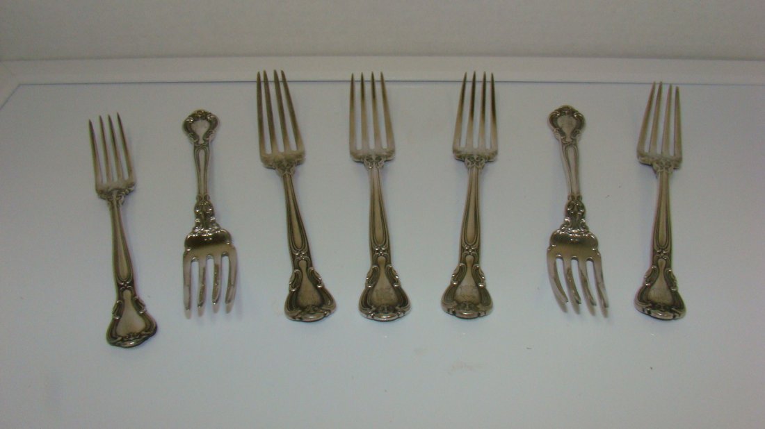 7 GORHAM STERLING DINNER FORKS-CHANTILLY (1 of 9)