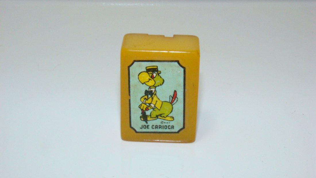 VINTAGE BAKELITE ''JOE CARIOCA'' PENCIL SHARPENER'' (1 of 4)