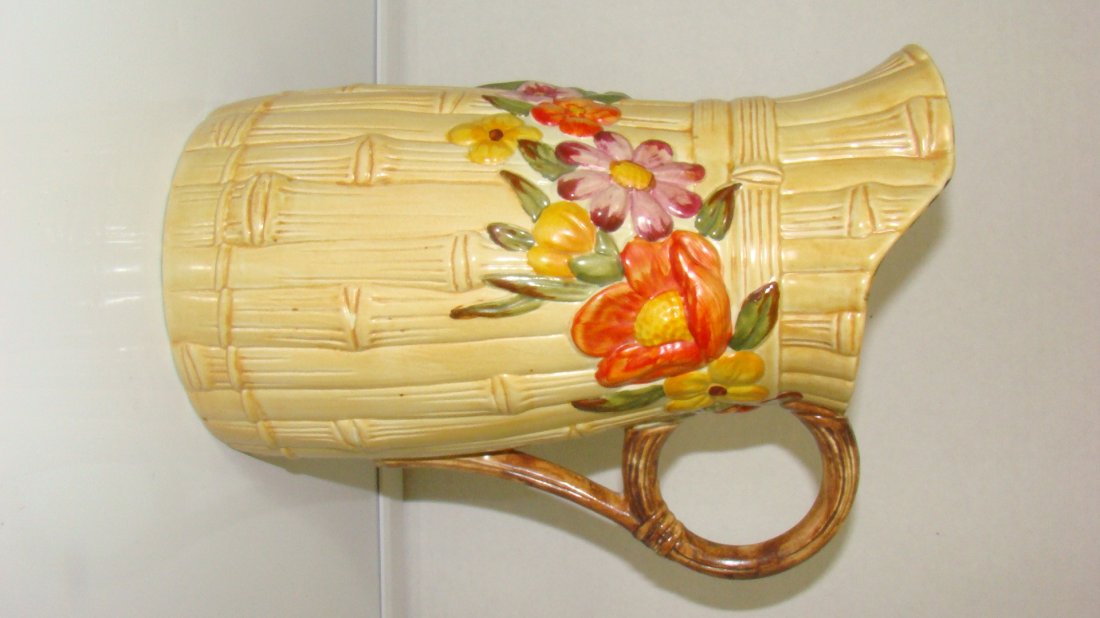 MALING ENLISH POTTERY PITCHER (1 of 6)