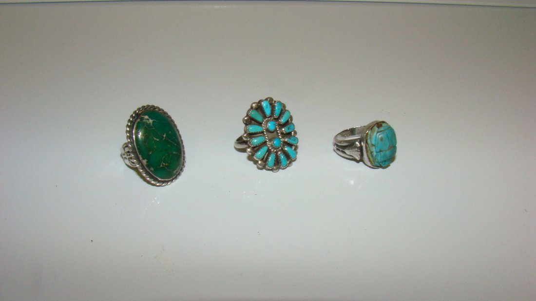 3 VARIOUS POSSIBLE STERLYING RINGS (1 of 4)