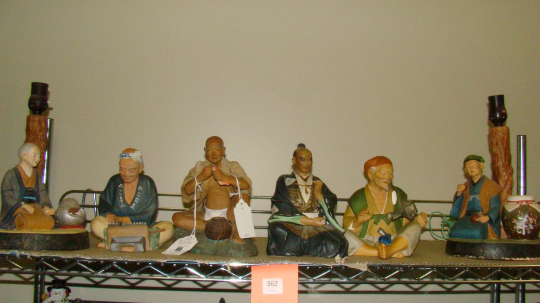 SHELF-4 HAKATA STYLE FIGUES & 2 LAMPS (1 of 2)