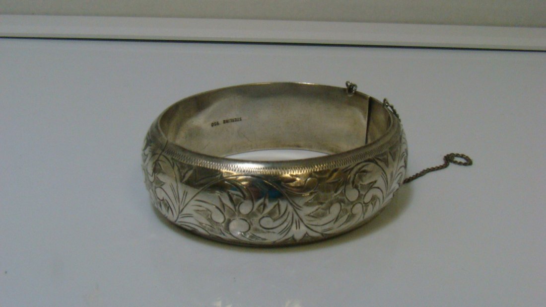 ENGRAVED 950 STERLING BANGLE CLASP BRACELET (1 of 7)