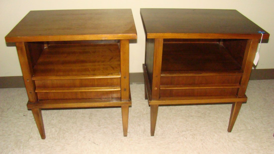 PR KENT-COFFEEY MID-CENTURY MODERN NIGHTSTANDS (1 of 10)