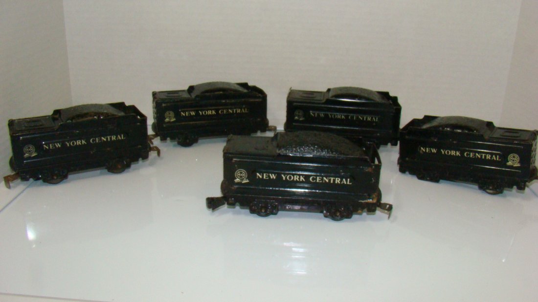 5 VINTAGE MARX NEW YORK CENTRAL COAL CARS: 5 VINTAGE MARX TIN LITHO NEW YORK CENTRAL COAL CARS - UNTESTED - USED CONDITION - SOME PAINT LOSS - NO BOXES - FROM THE COLLECTION OF A 97 YEAR OLD LIONEL SALES/REPAIR PERSON