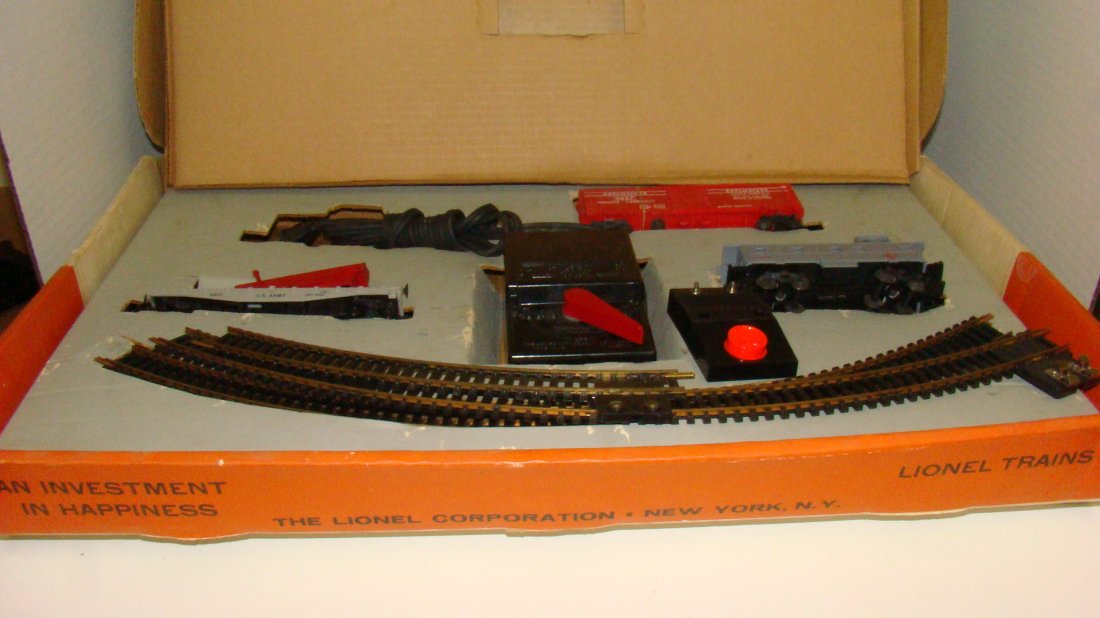 LIONEL NO. 14013 - MISSING 2 PIECES (1 of 10)