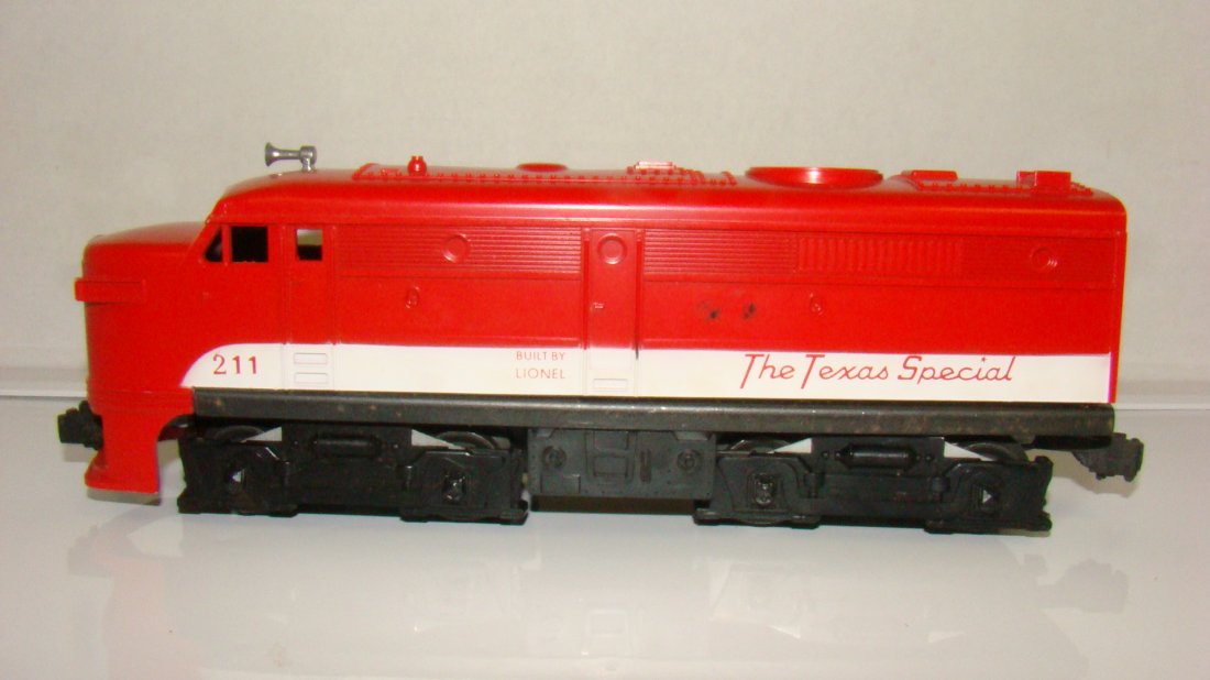 LIONEL NO. 211 THE TEXAS SPECIAL DUMMY CAR (1 of 8)