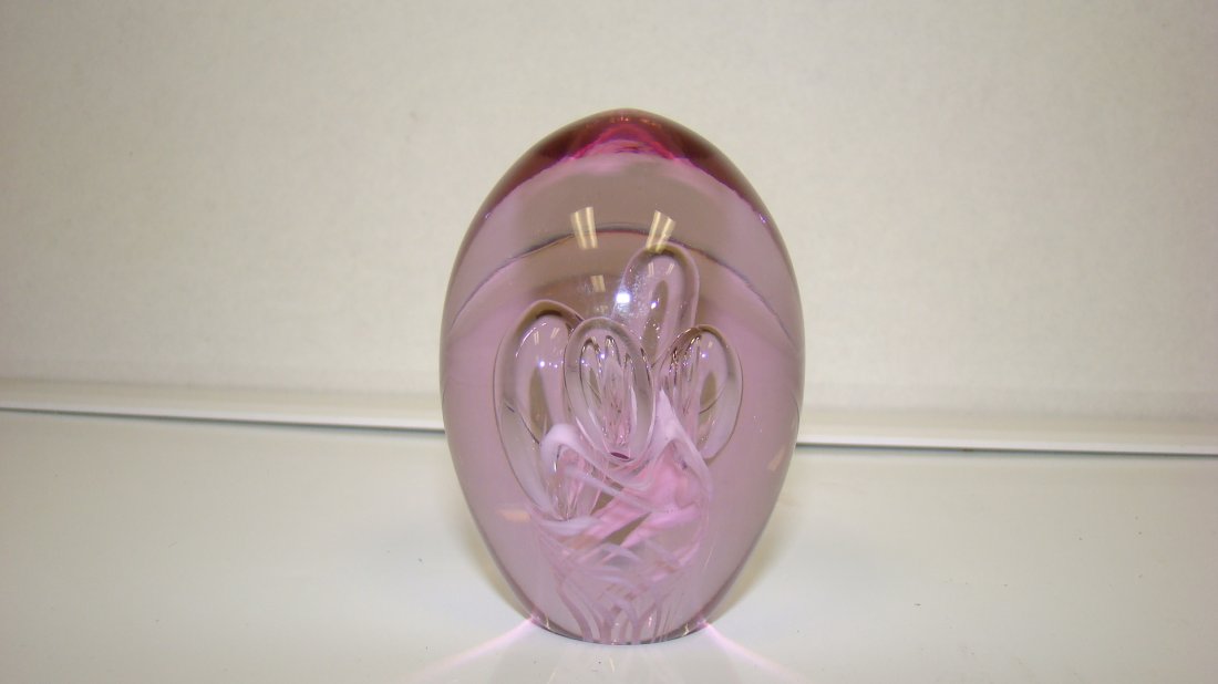ART GLASS PAPERWEIGHT: ART GLASS PAPERWEIGHT - PURPLE AND WHITE INSIDE SWIRLS AND BUBBLES - LOOKS LIKE INITIALS ''AR'' ARE MARKED ON BOTTOM - 3.5''