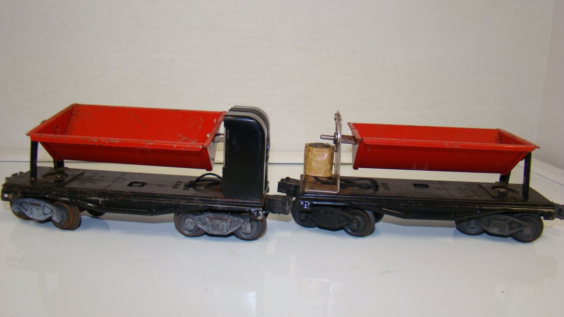 2 LIONEL NO. 3559 OPERATING COAL DUMP CAR (1 of 6)