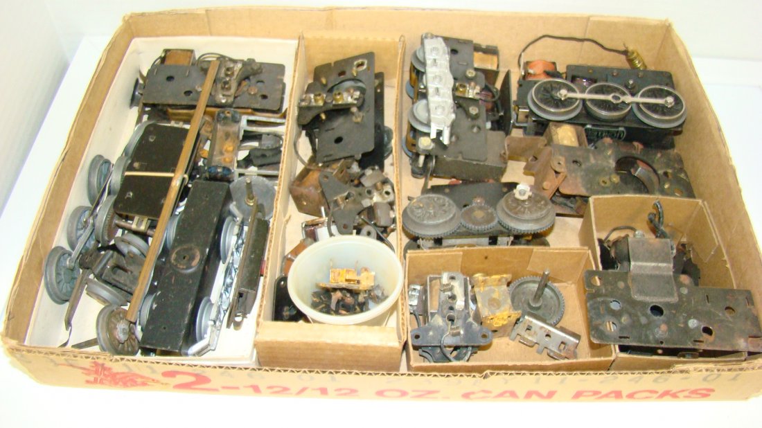 VARIOUS ELECTRIC TRAIN ENGINES & OTHER PARTS (1 of 6)