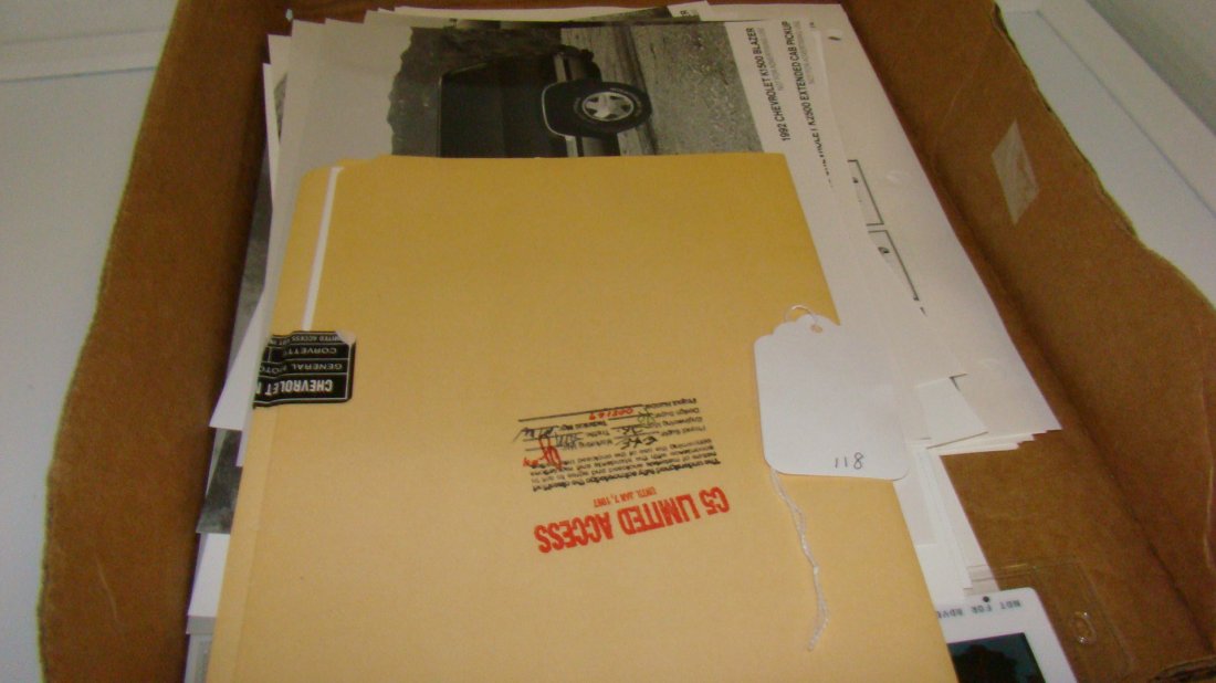 CHEVY & GM DATA BOOK MATERIAL-PHOTOS & SPECS-CONFI (1 of 10)