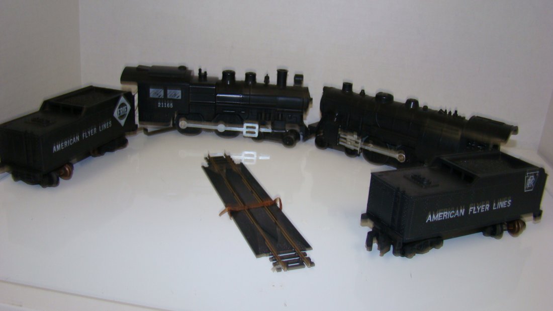 AMERICICAN FLYER NO. 21165 & 21107 LOCOMOTIVES & T: AMERICAN FLYER NO. 21165 LOCOMOTIVE AND TENDER AND NO. 21107 LOCOMOTIVE AND TENDER - UNTESTED - APPEAR TO BE IN GOOD CONDITION - FROM THE COLLECTION OF A 97 YEAR OLD CERTIFIED LIONEL REPAIR PERSON