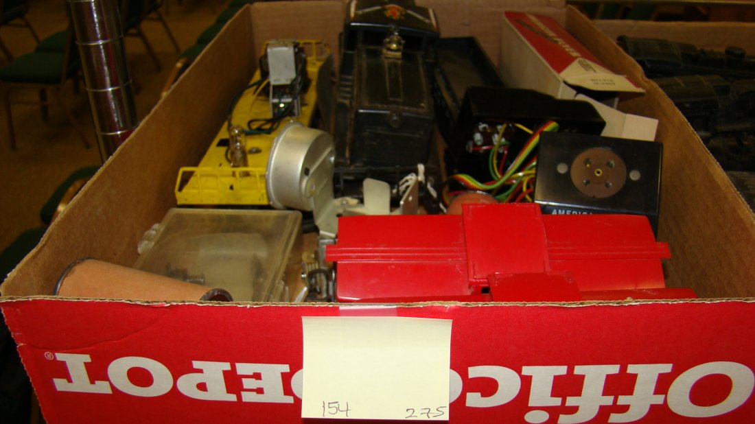 VARIOUS TRAIN PARTS & PIECES (1 of 4)