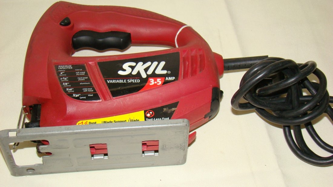 SKIL 5.0 AMP JIG SAW (1 of 4)