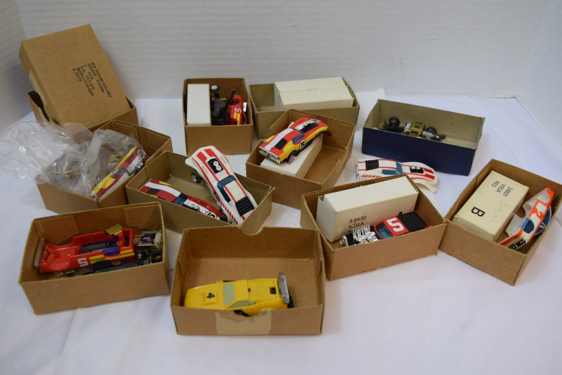 VINTAGE POWER PASSERS LIONEL SLOT CARS: COOL LIONEL POWER PASSERS SLOT CARS. CORVETTES, VEGA AND MORE. NOT TESTED AS IS