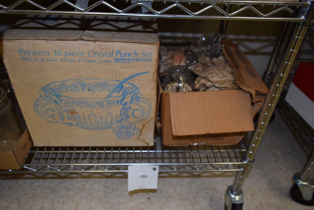 INDIANA GLASSWARE PRINCESS 18 PIECE PUNCH &  EXTRA (1 of 2)