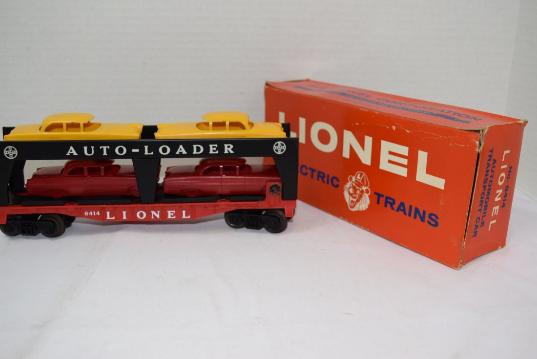 LIONEL AUTOMOBILE TRANSPORT CAR WITH 4 CARS (1 of 6)